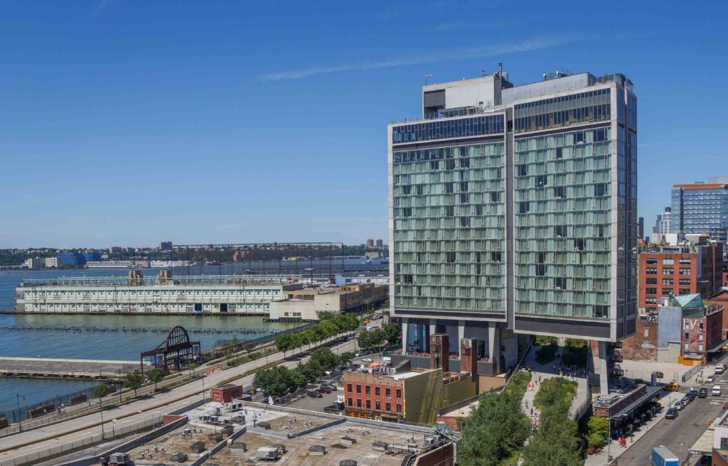 What's that building on the High Line? | Livin' The High Line